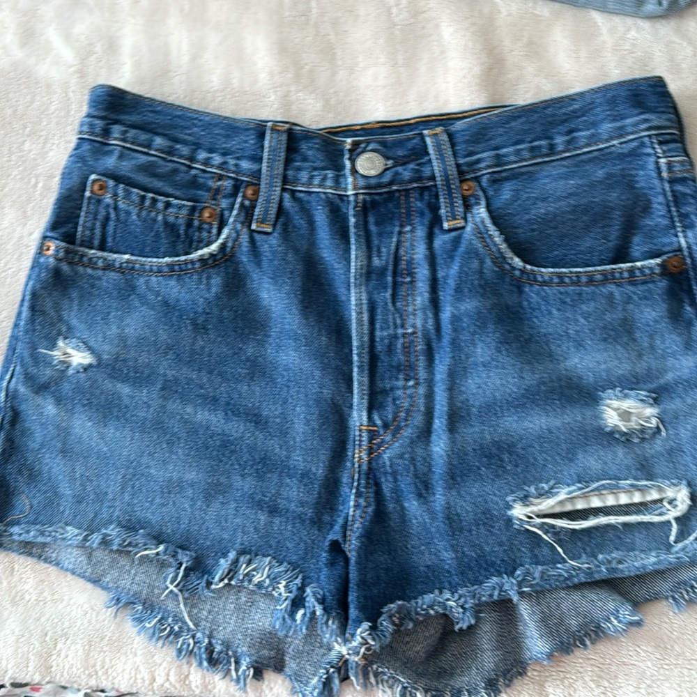Levi’s shorts